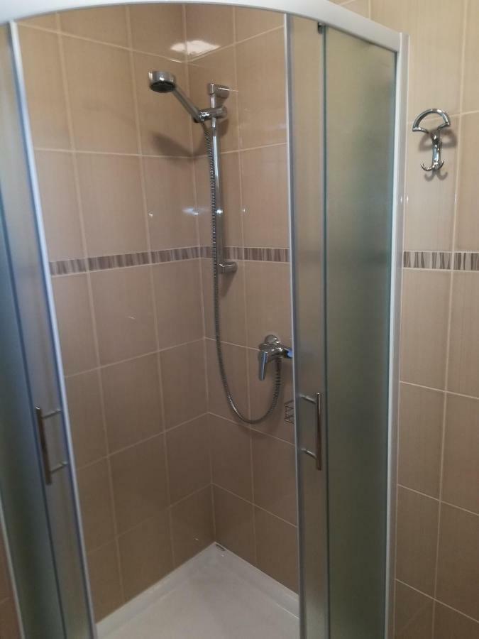 Apartmani Matela เพทรอซาเน ภายนอก รูปภาพ